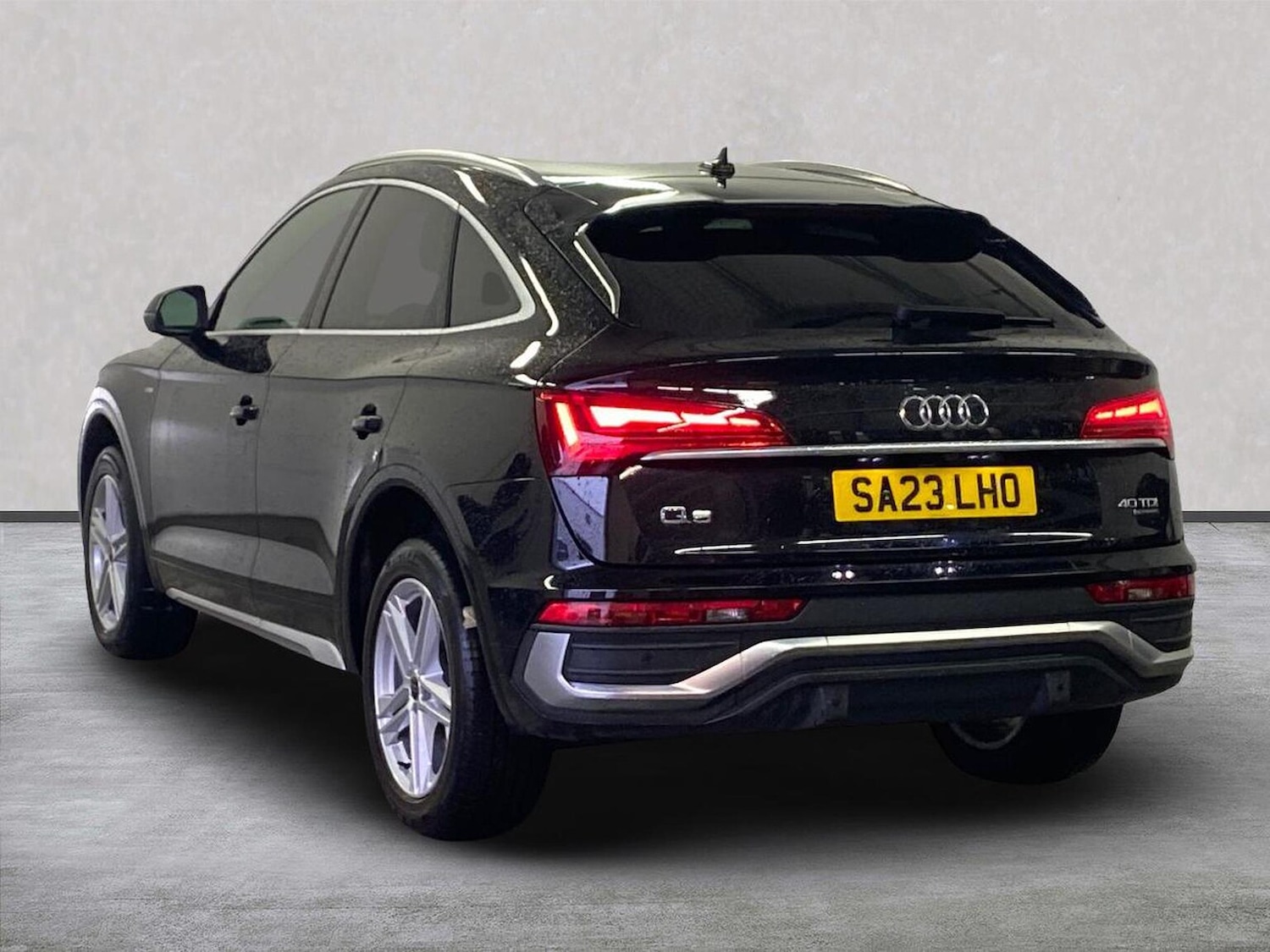 Used Audi Q5 2023 for sale - 76164813: Photo 2