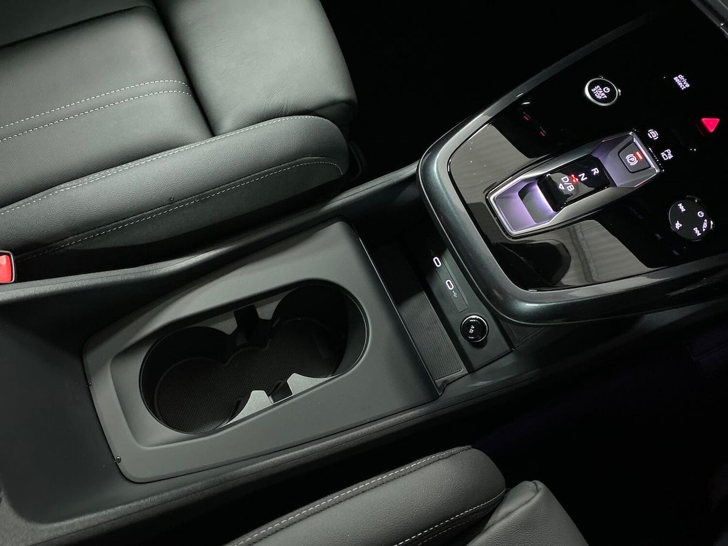 Used Audi Q4 e-tron 2025 for sale - 78193250: Photo 15