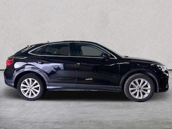 Used Audi Q3 2023 for sale - 75498137: Photo