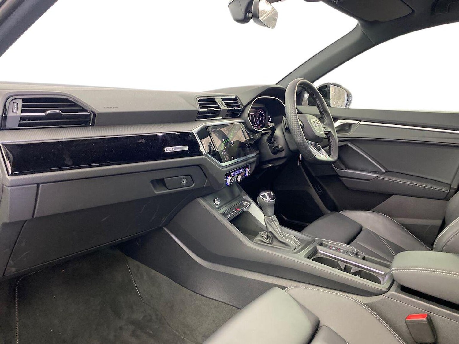 Used Audi Q3 2025 for sale - 76159500: Photo 7