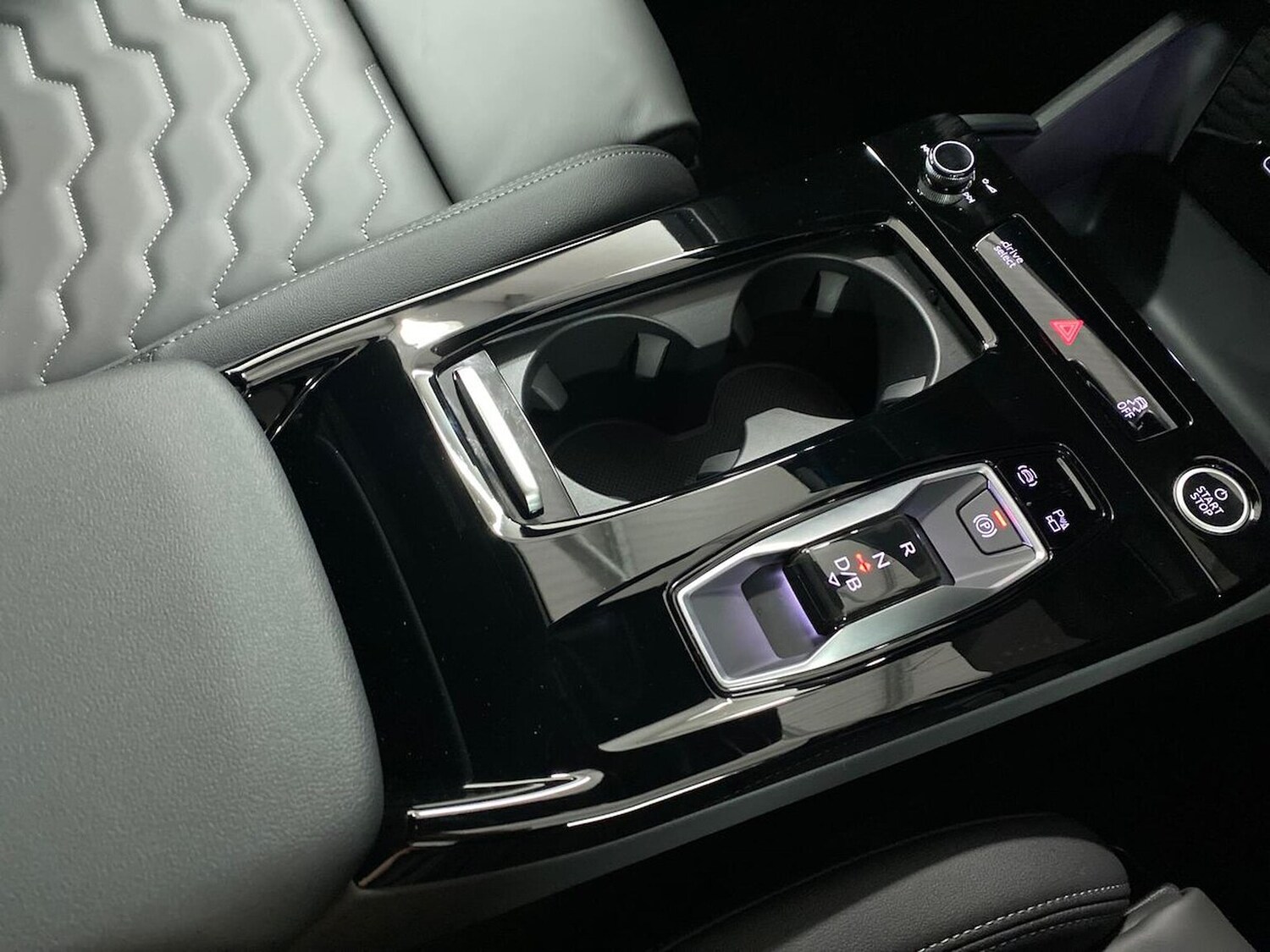 Used Audi A6 2025 for sale - 77845362: Photo 13