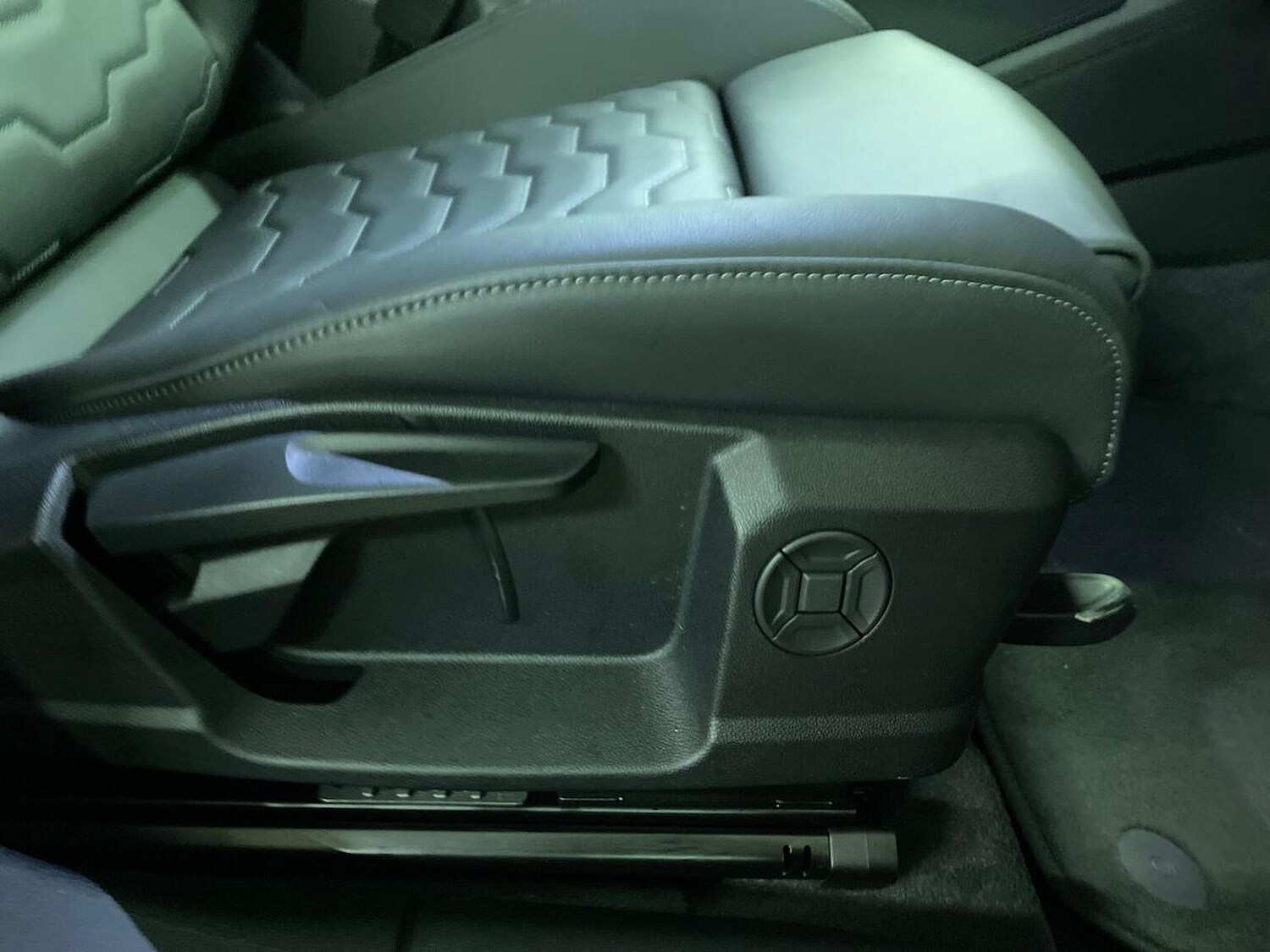 Used Audi A6 2025 for sale - 77845362: Photo 30