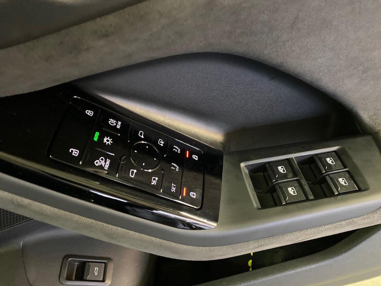 Used Audi Q6 e-tron 2025 for sale - 77488851: Photo 21