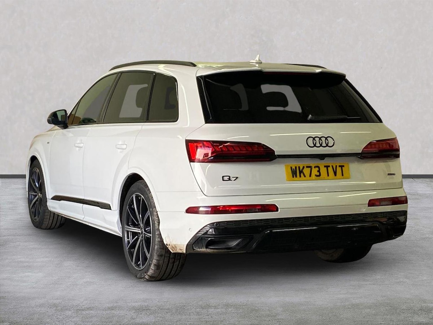 Used Audi Q7 2023 for sale - 78192932: Photo 2