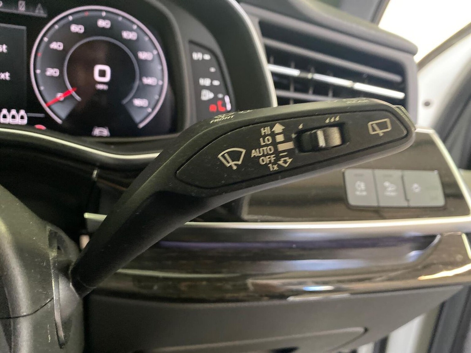 Used Audi Q7 2023 for sale - 78192932: Photo 30