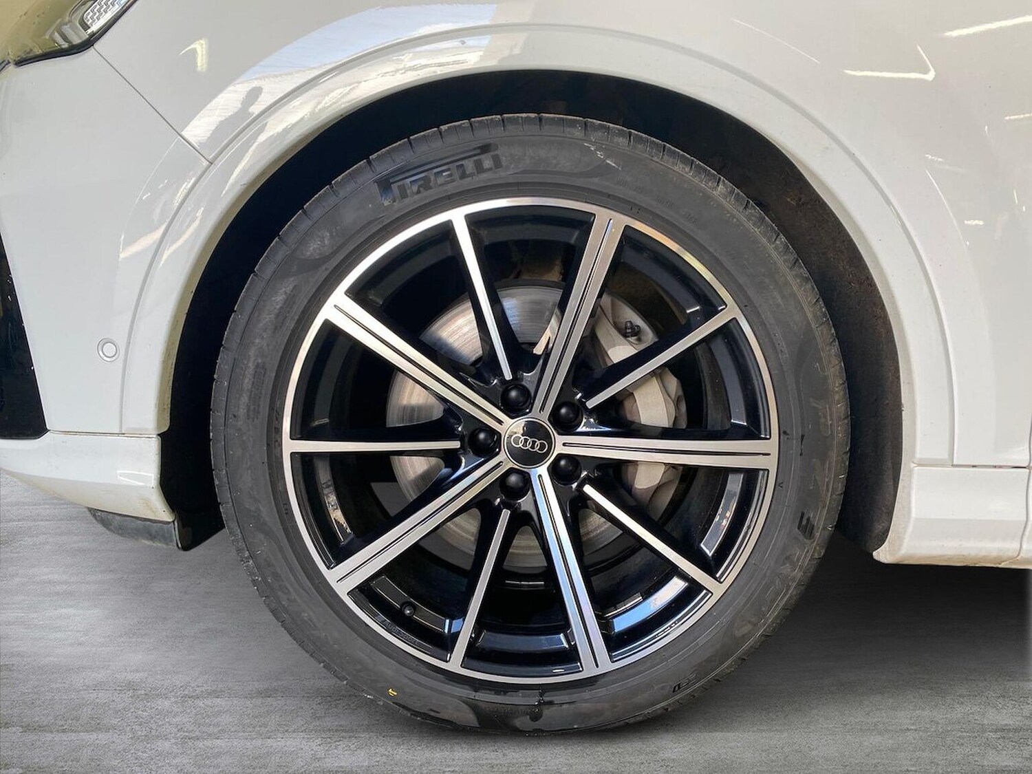 Used Audi Q7 2023 for sale - 78192932: Photo 8