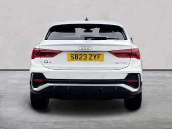 Used Audi Q3 2023 for sale - 79042421: Photo