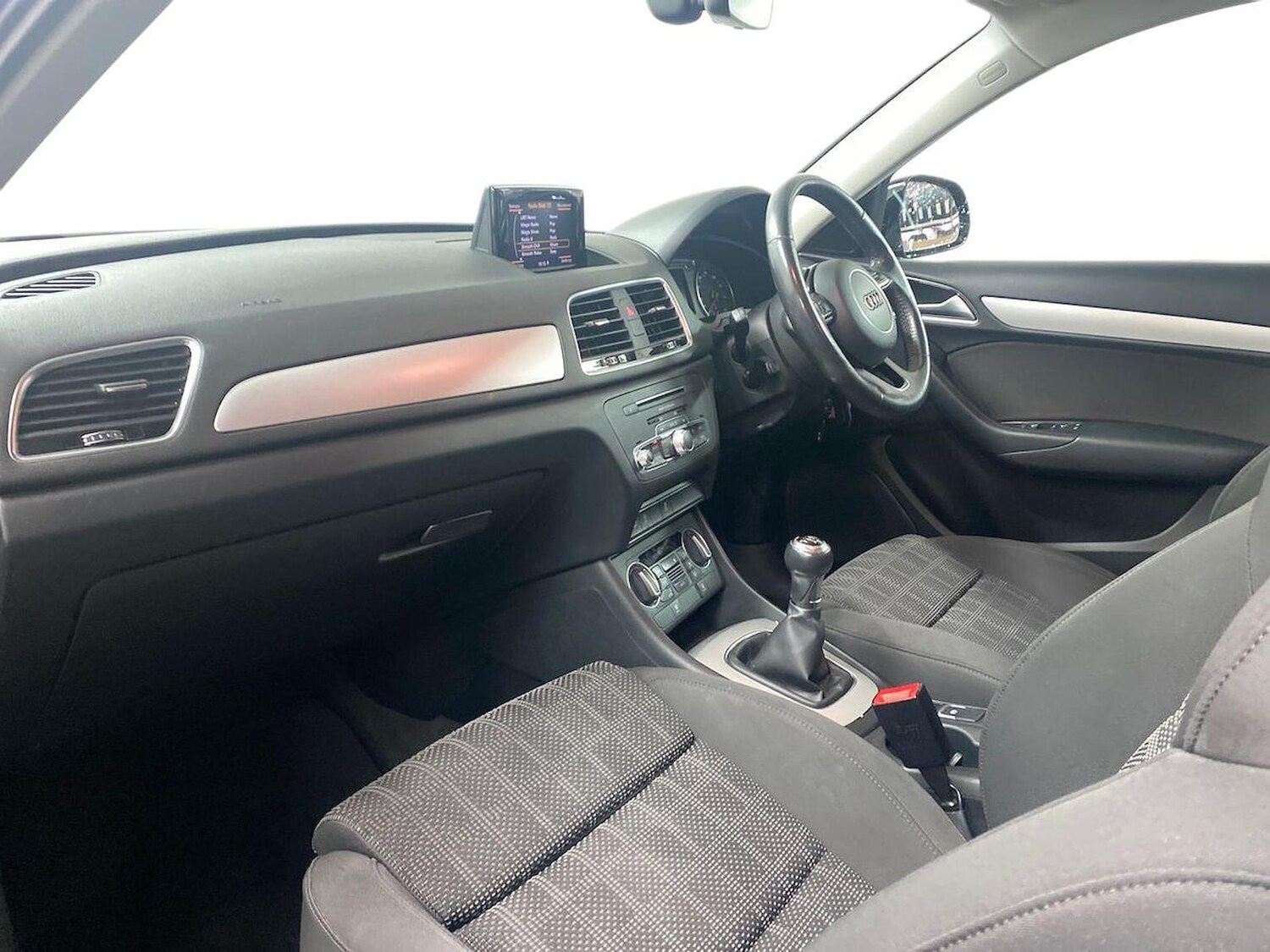 Used Audi Q3 2017 for sale - 77488826: Photo 7