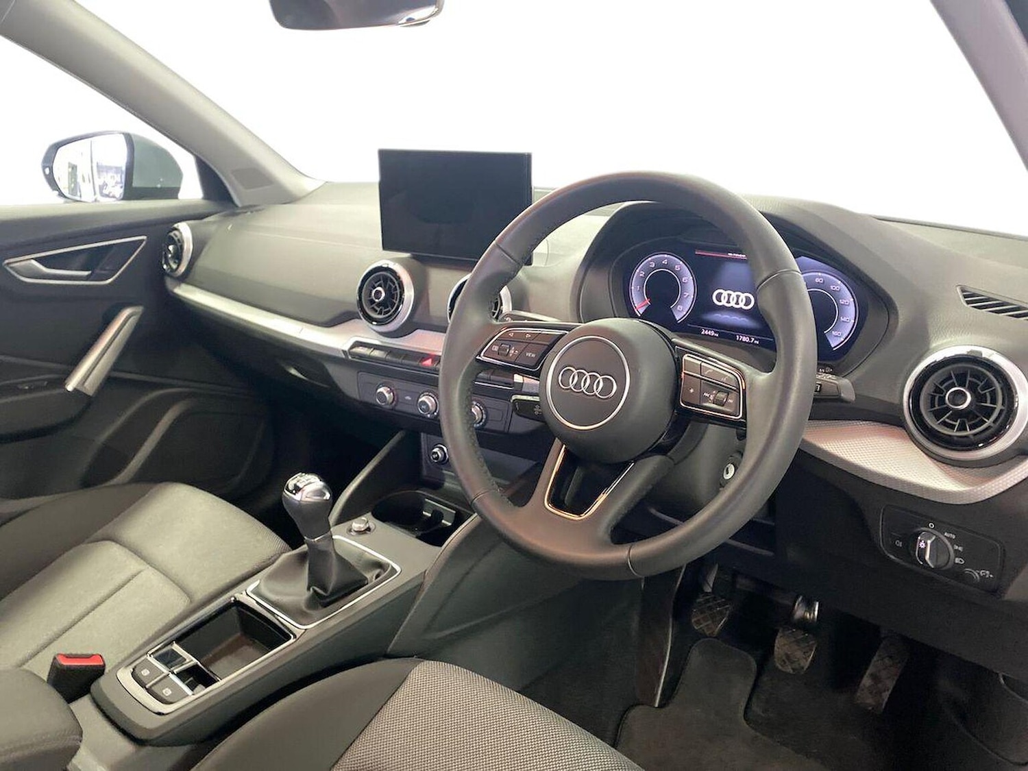 Used Audi Q2 2025 for sale - 76187046: Photo 15