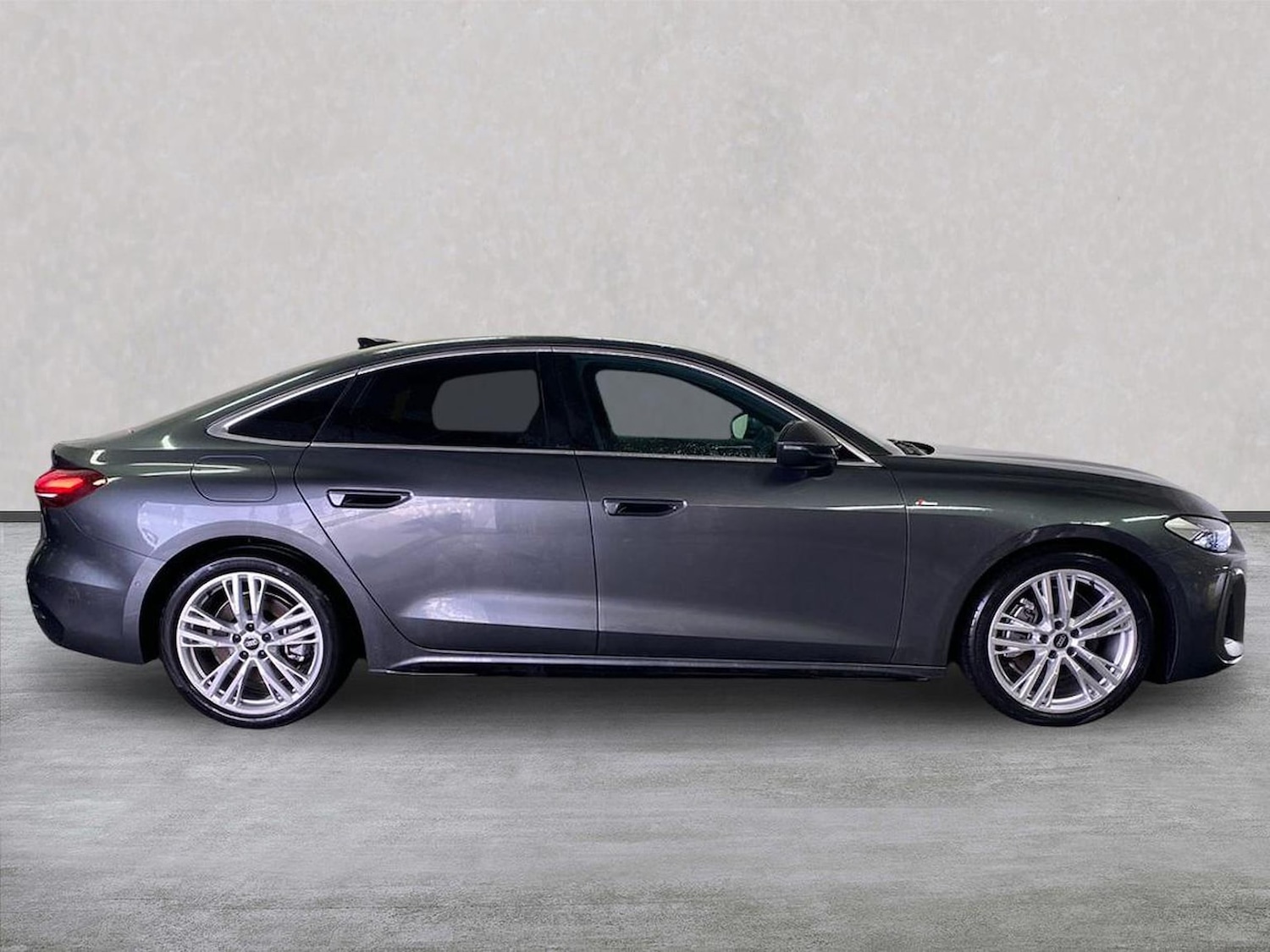 Used Audi A5 2025 for sale - 76536611: Photo 3