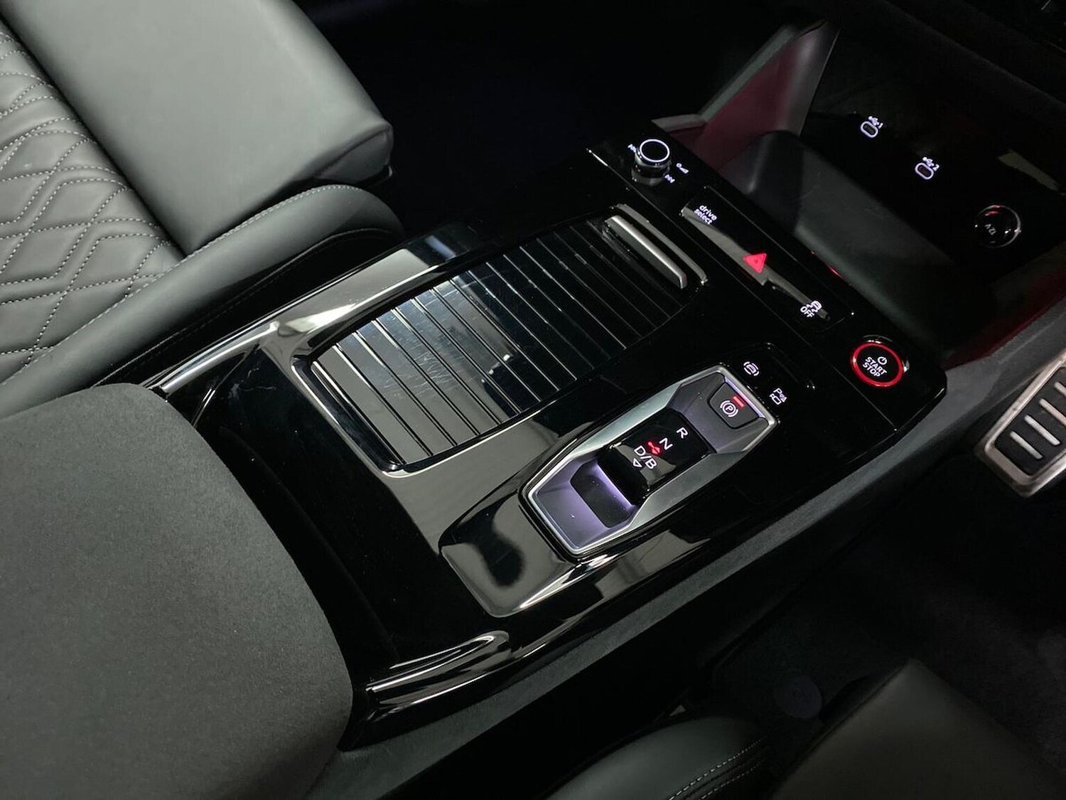 Used Audi Q6 e-tron 2025 for sale - 77639275: Photo 15