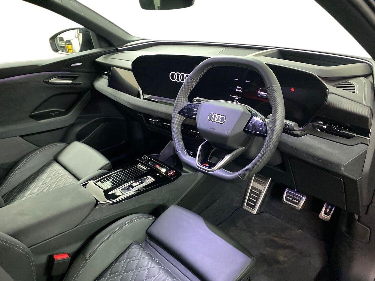 Used Audi Q6 e-tron 2025 for sale - 77639275: Photo 17