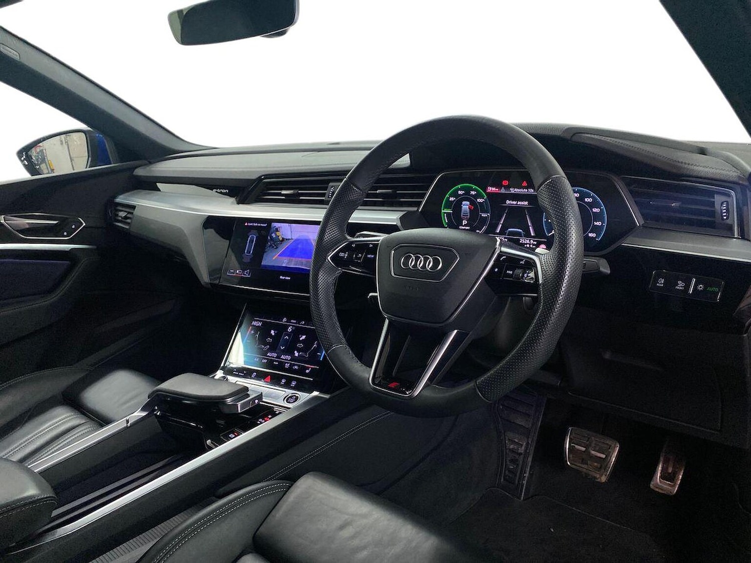 Used Audi Q8 2023 for sale - 77991816: Photo 15