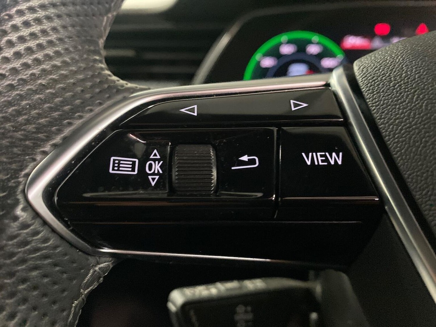 Used Audi Q8 2023 for sale - 77991816: Photo 27