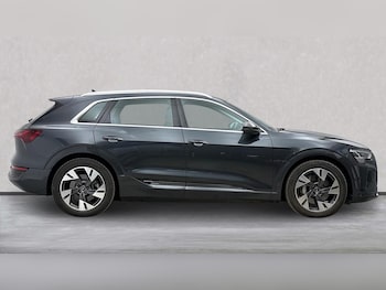 Used Audi Q8 2023 for sale - 79513128: Photo