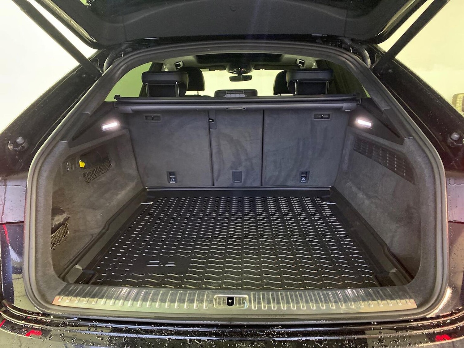 Used Audi Q8 2020 for sale - 76455248: Photo 17