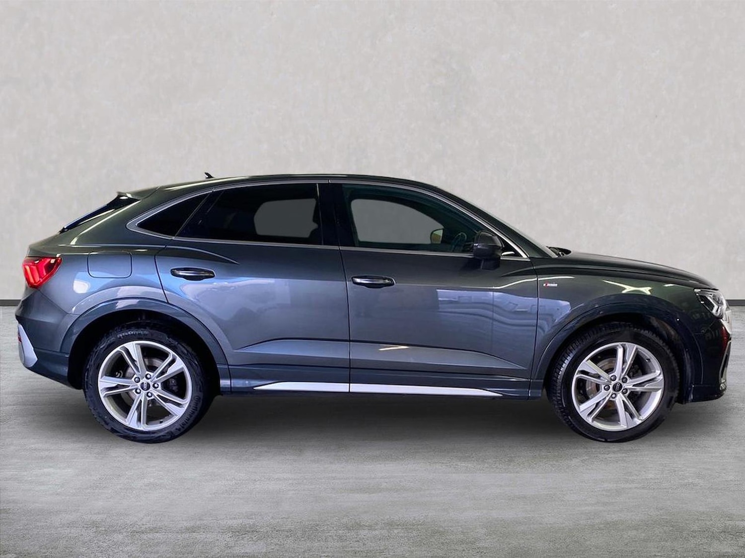 Used Audi Q3 2023 for sale - 78193109: Photo 5