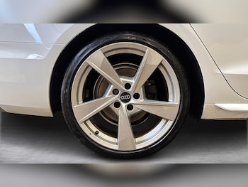 Used Audi A4 2022 for sale - 75956398: Photo