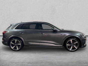 Used Audi e-tron 2021 for sale - 76618526: Photo