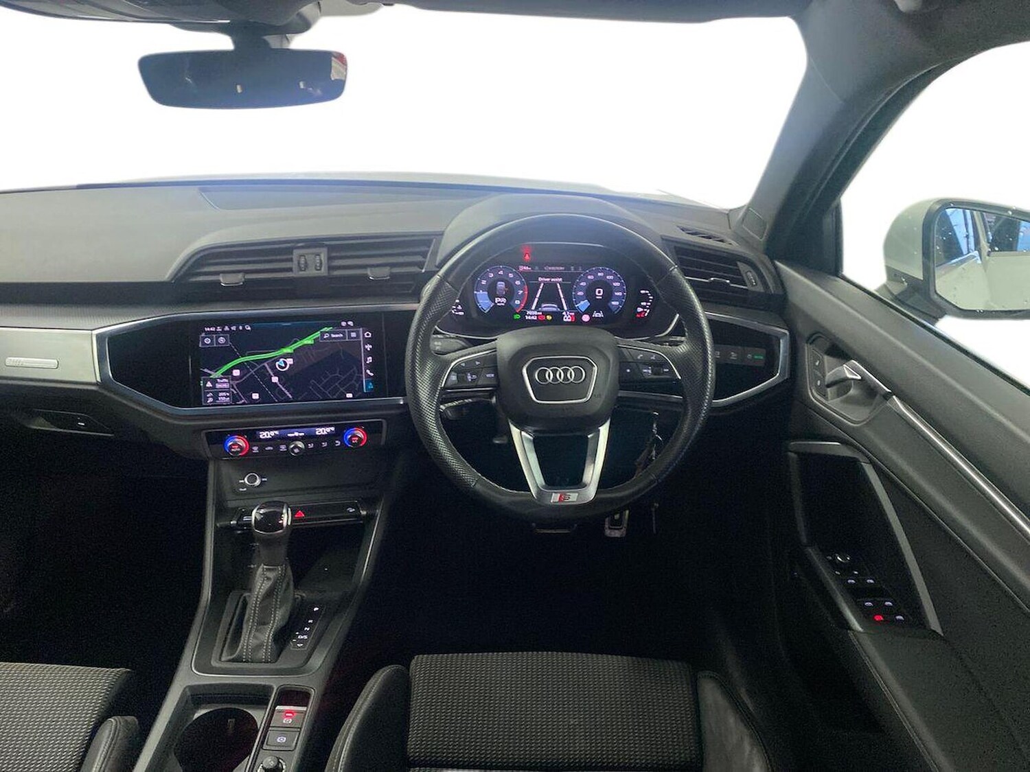 Used Audi Q3 2023 for sale - 77650280: Photo 9