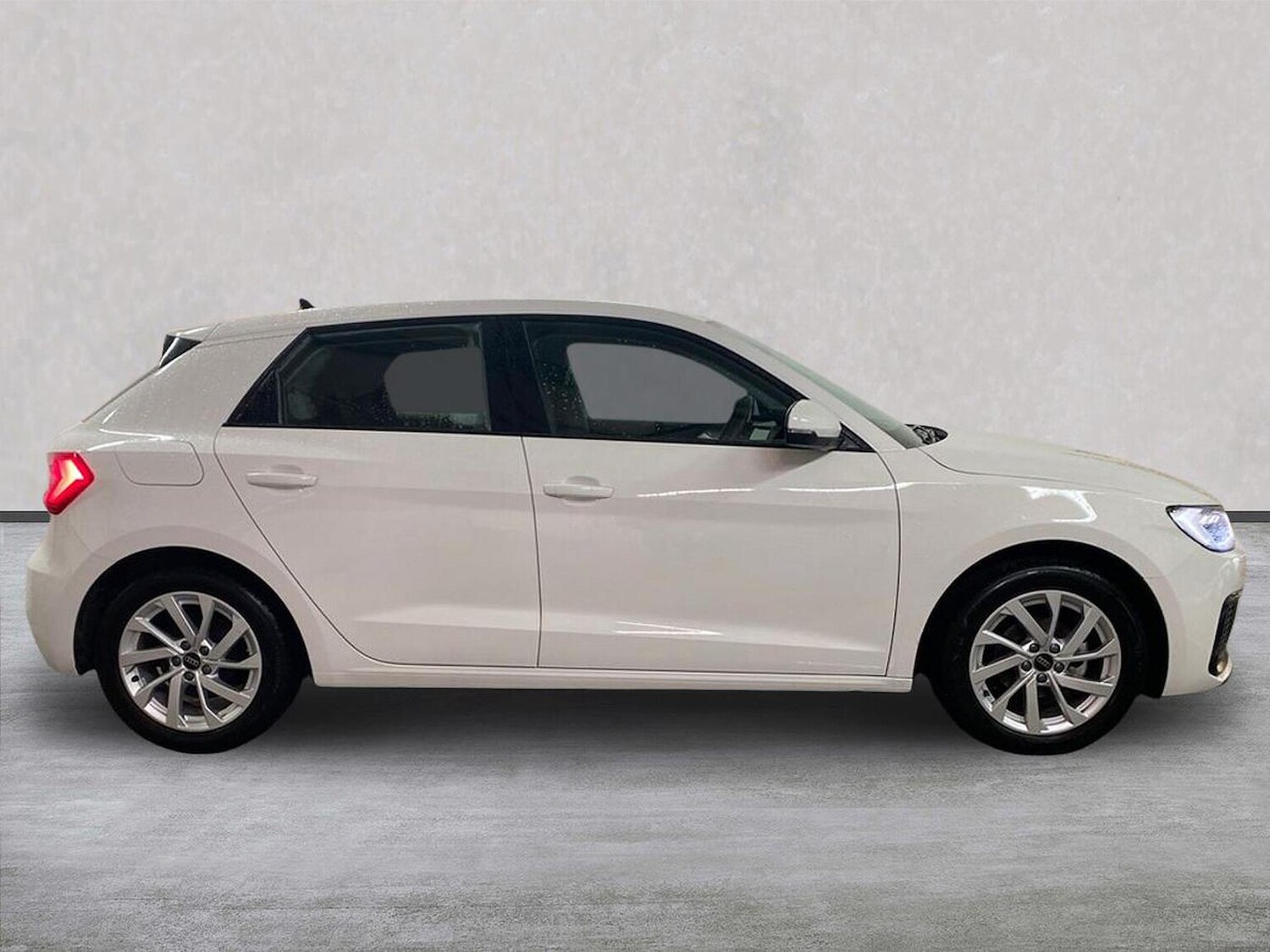 Used Audi A1 2023 for sale - 77946102: Photo 3