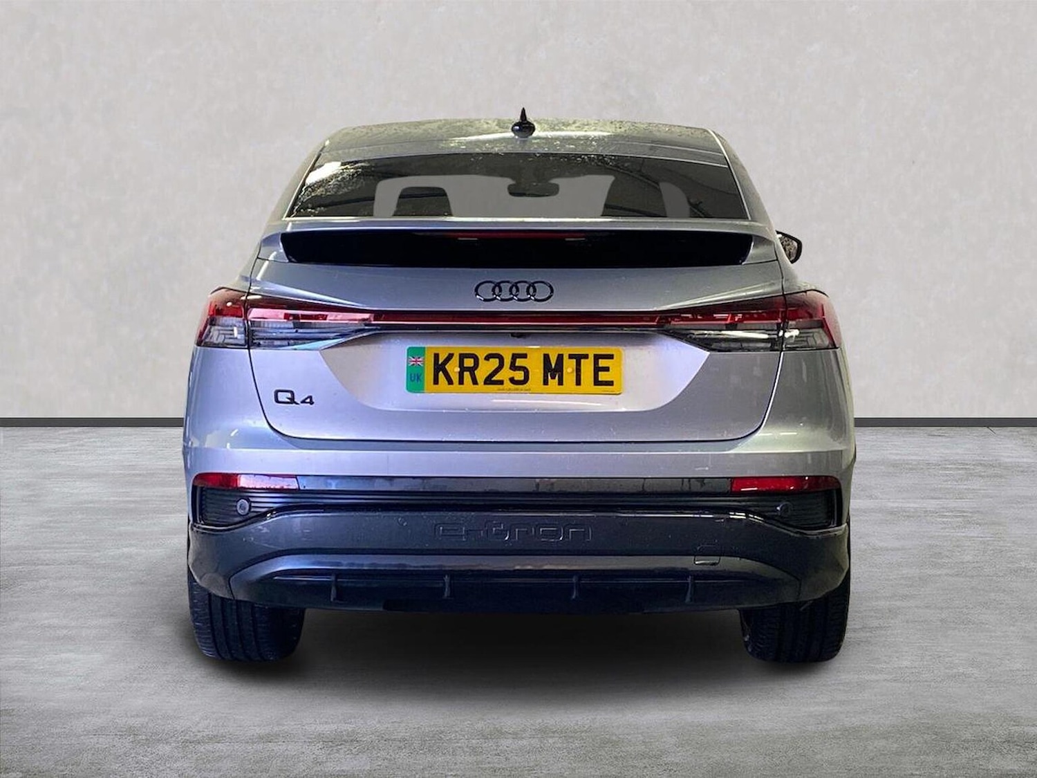 Used Audi Q4 e-tron 2025 for sale - 77635461: Photo 4