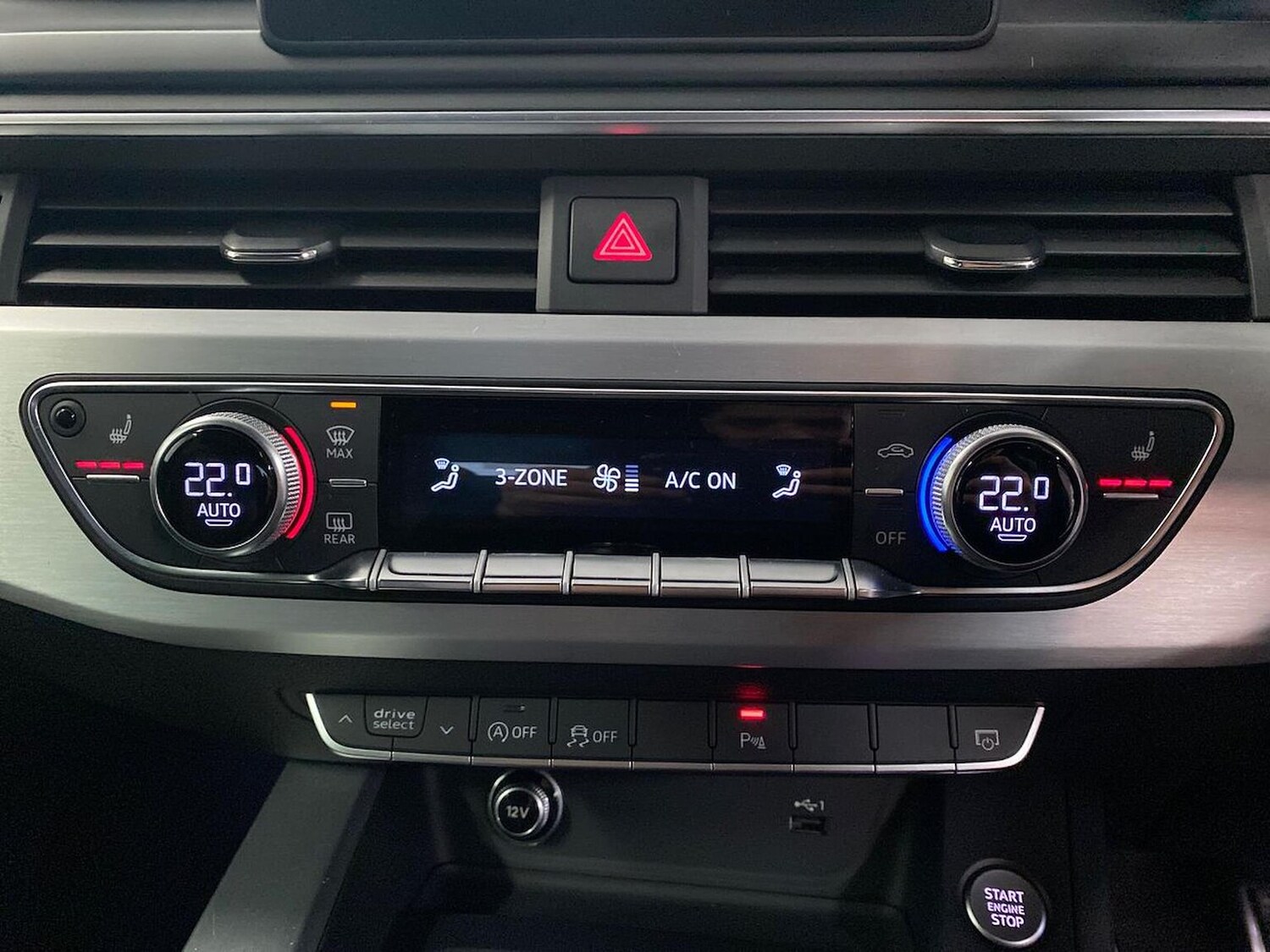 Used Audi A4 2019 for sale - 76536610: Photo 12