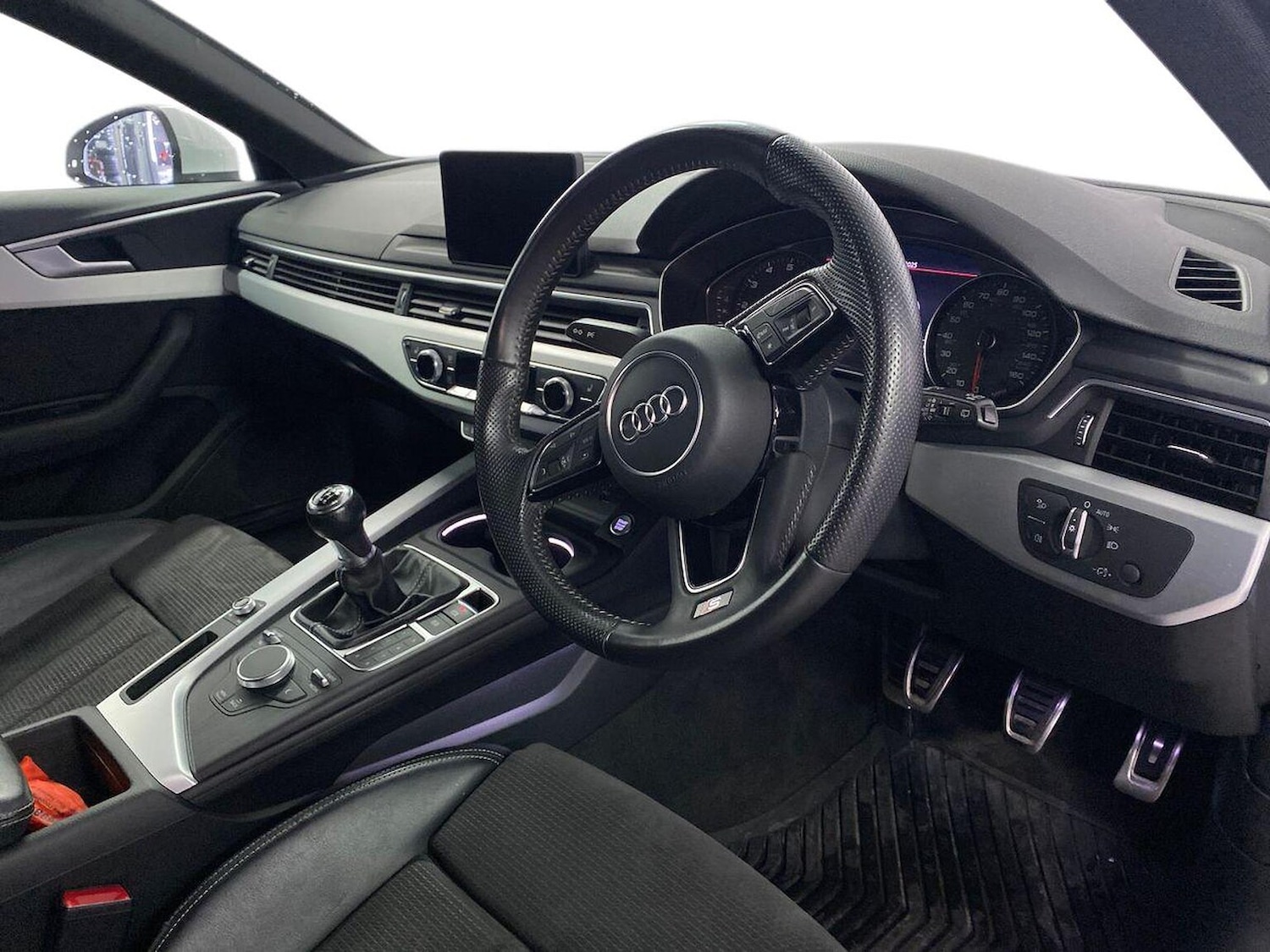 Used Audi A4 2019 for sale - 76536610: Photo 15