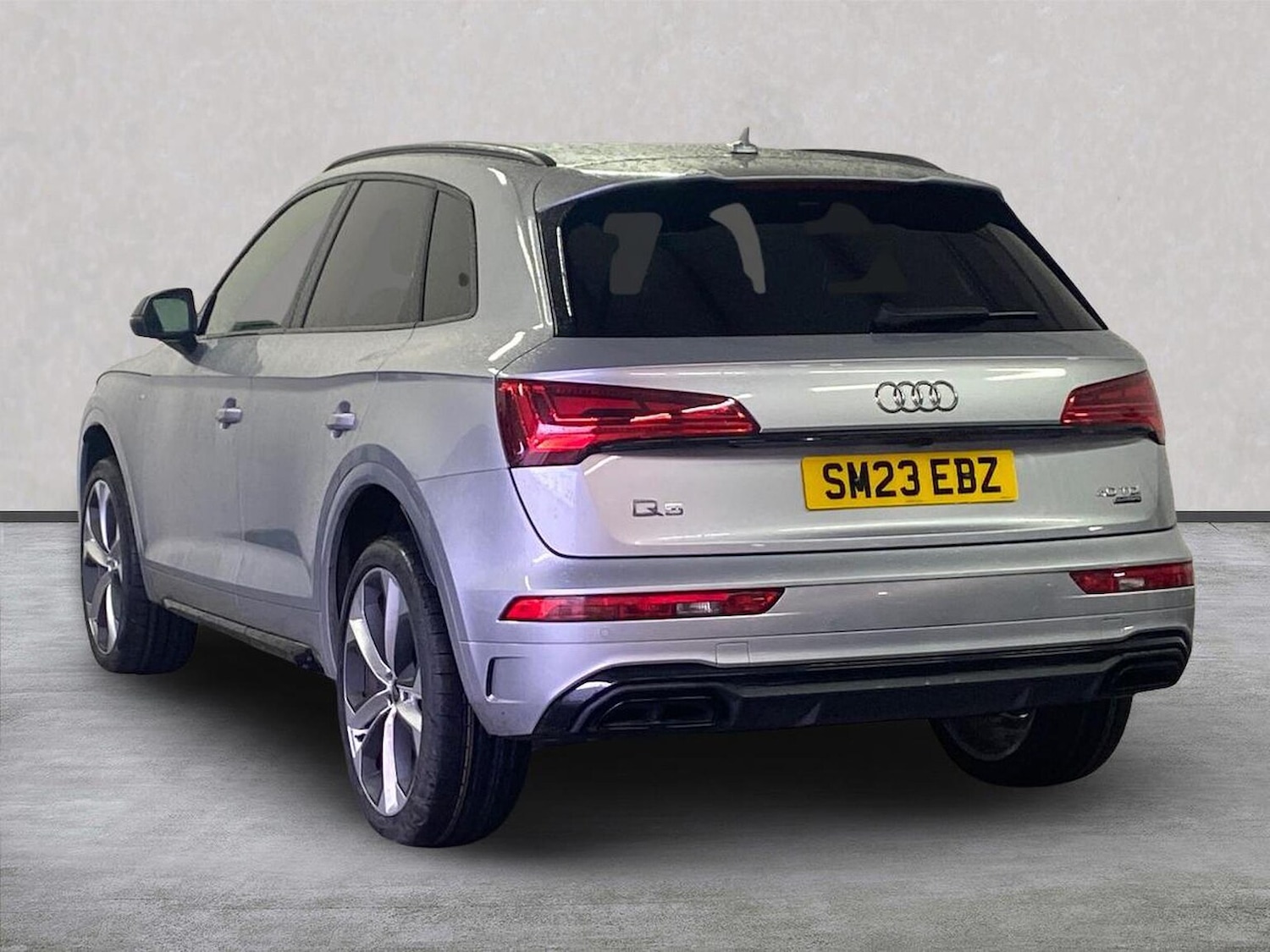 Used Audi Q5 2023 for sale - 77077311: Photo 2