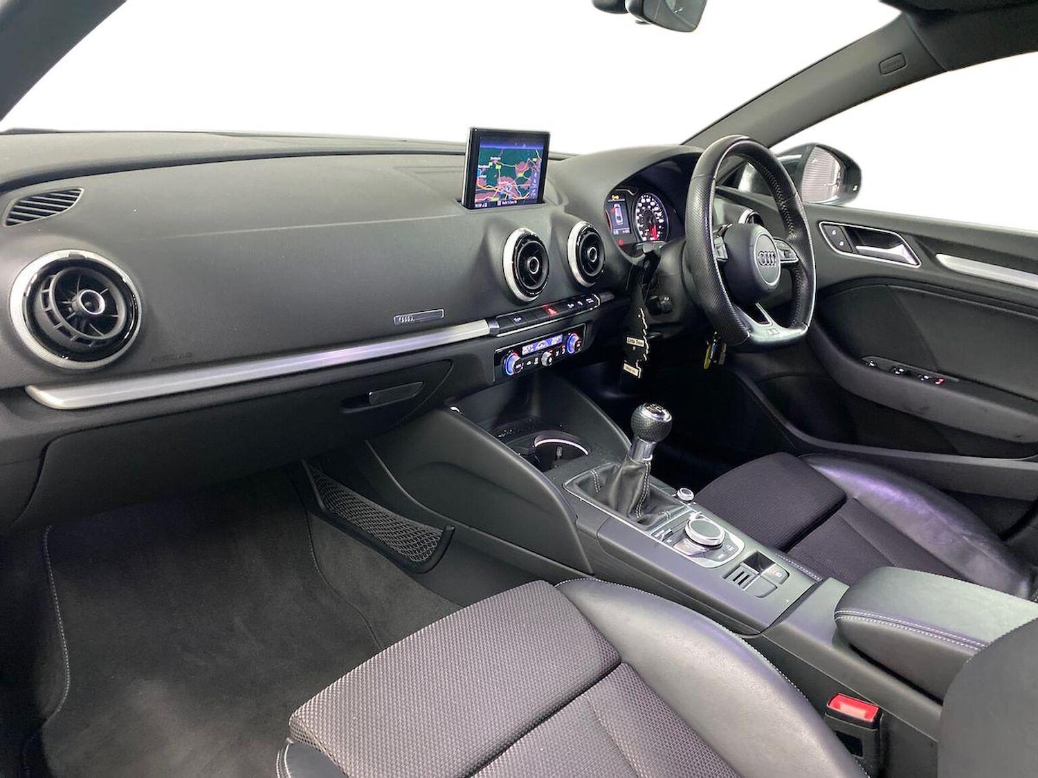 Used Audi A3 2017 for sale - 77888674: Photo 7