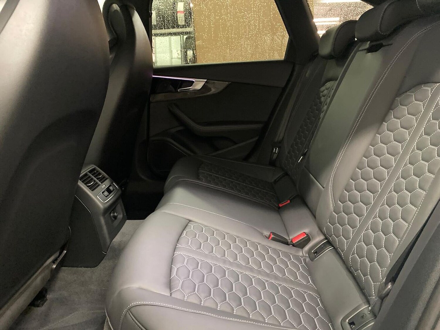 Used Audi RS4 2023 for sale - 76365069: Photo 16