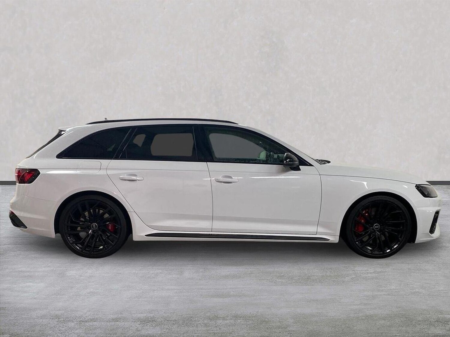 Used Audi RS4 2023 for sale - 76365069: Photo 3