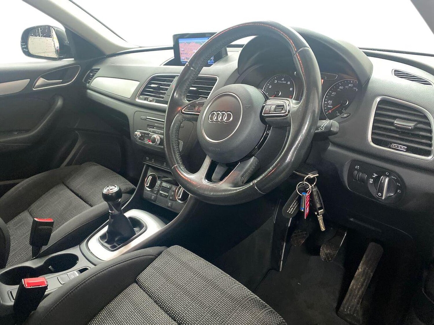 Used Audi Q3 2017 for sale - 78193156: Photo 17