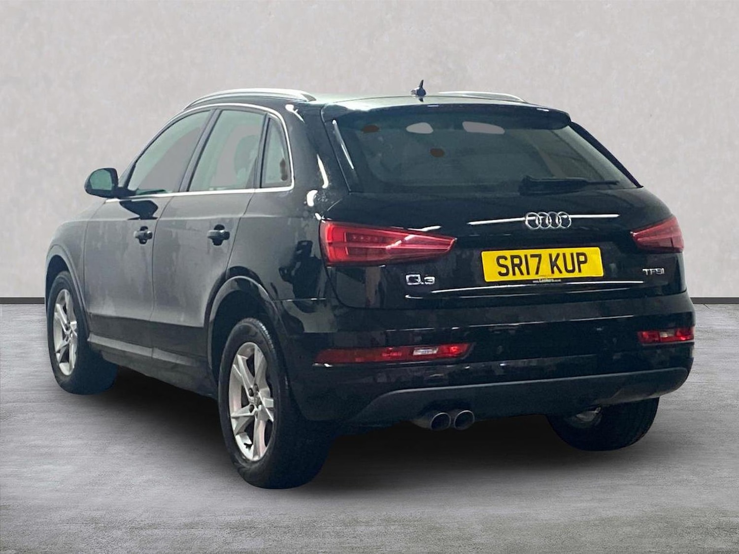 Used Audi Q3 2017 for sale - 78193156: Photo 2