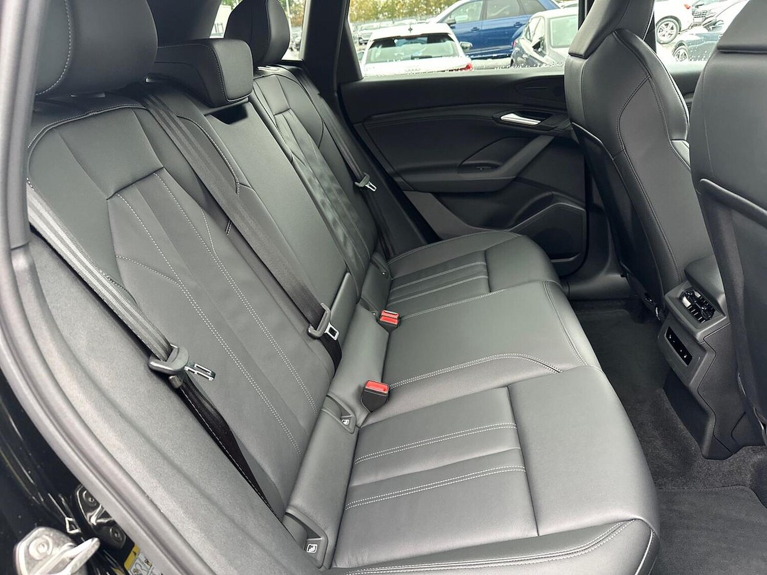 Used Audi Q6 e-tron 2025 for sale - 76450552: Photo 16