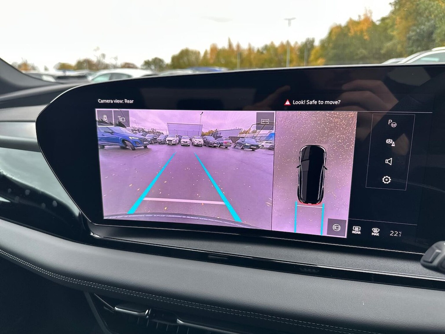 Used Audi Q6 e-tron 2025 for sale - 76450552: Photo 23