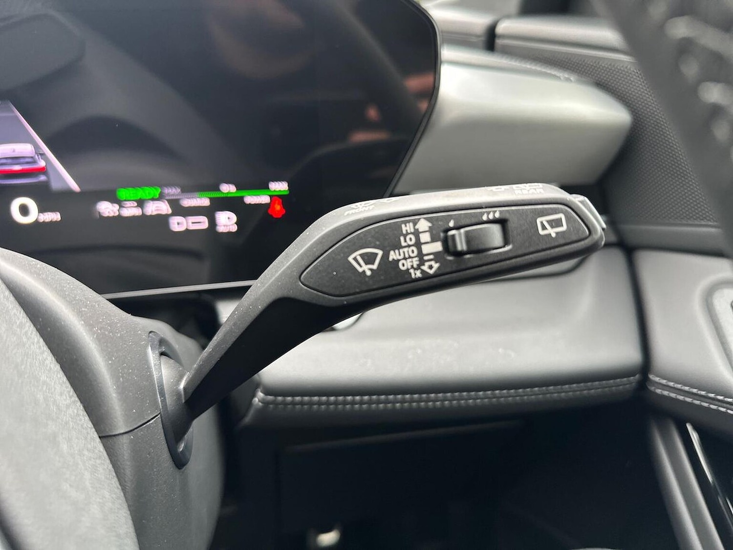 Used Audi Q6 e-tron 2025 for sale - 76450552: Photo 28