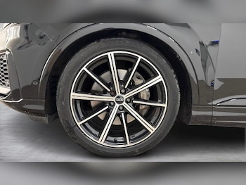 Used Audi Q7 2023 for sale - 79156435: Photo