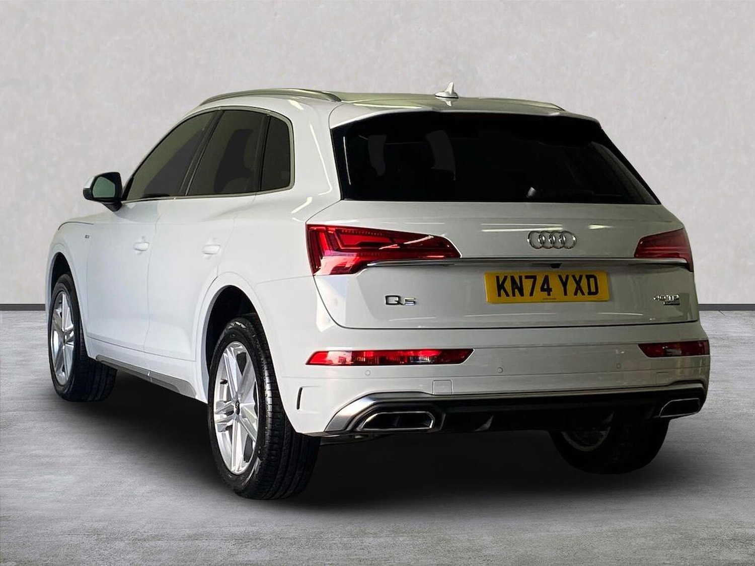 Used Audi Q5 2024 for sale - 76070170: Photo 2