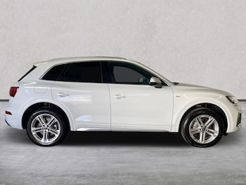 Used Audi Q5 2024 for sale - 76070170: Photo