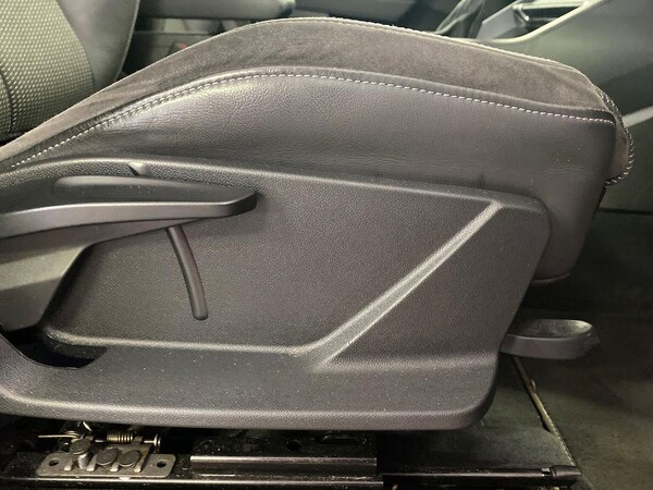 Used Audi Q3 2019 for sale - 75436848: Photo 30