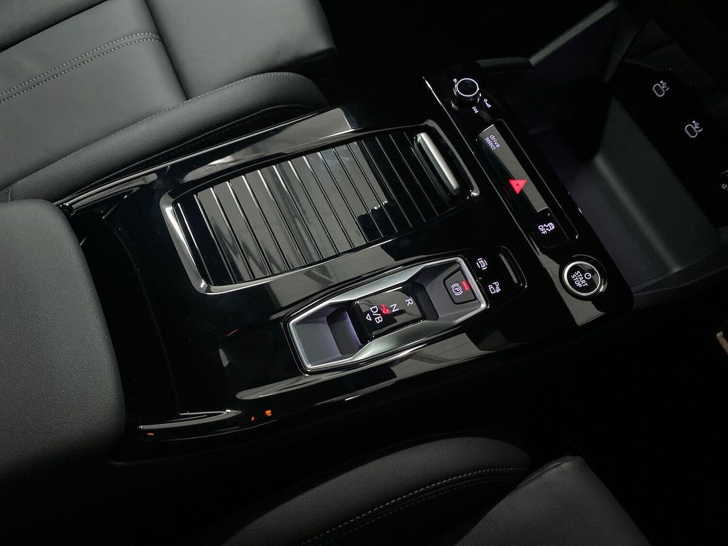 Used Audi Q6 e-tron 2024 for sale - 77676332: Photo 13