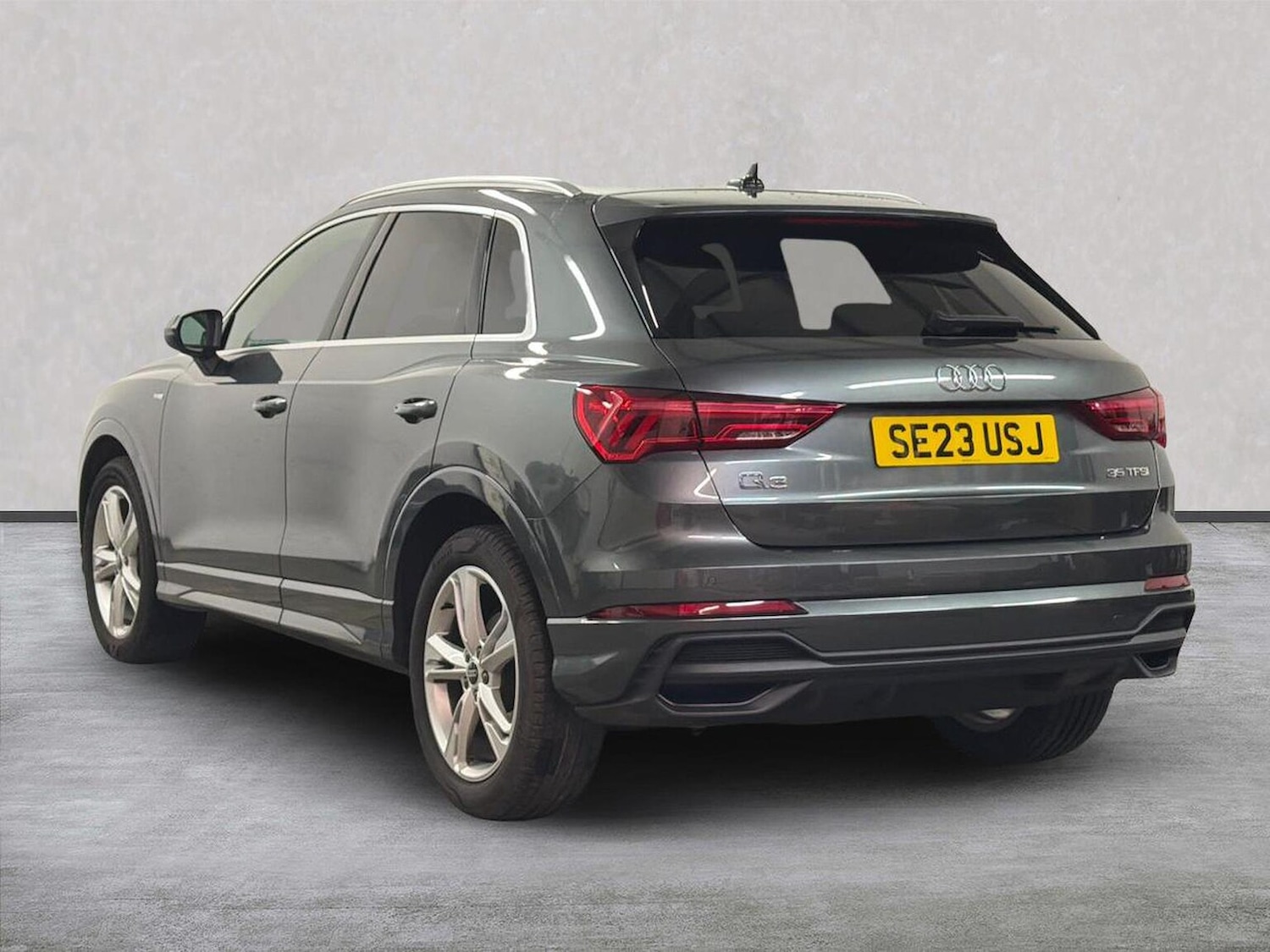 Used Audi Q3 2023 for sale - 77715366: Photo 2