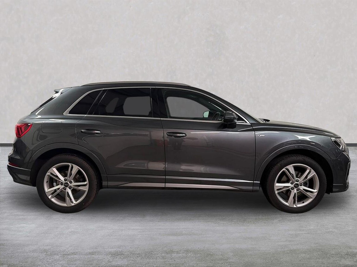 Used Audi Q3 2023 for sale - 77715366: Photo 3