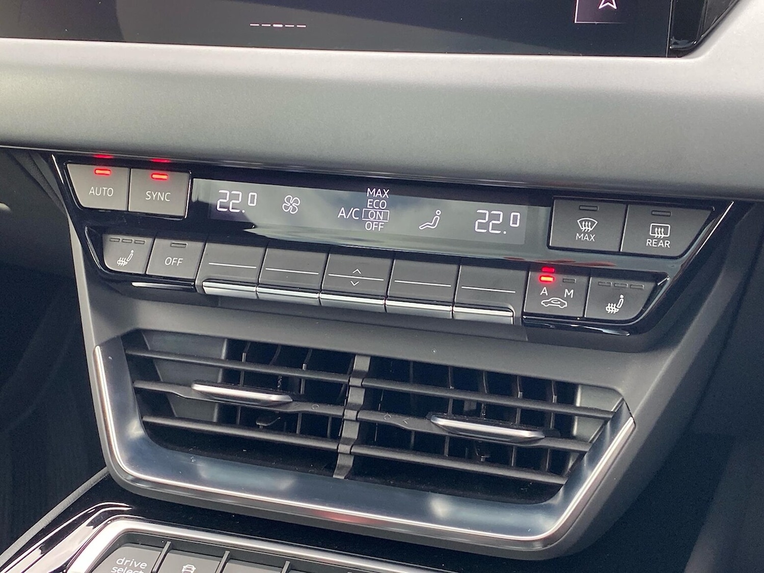 Used Audi e-tron GT 2024 for sale - 76426726: Photo 12