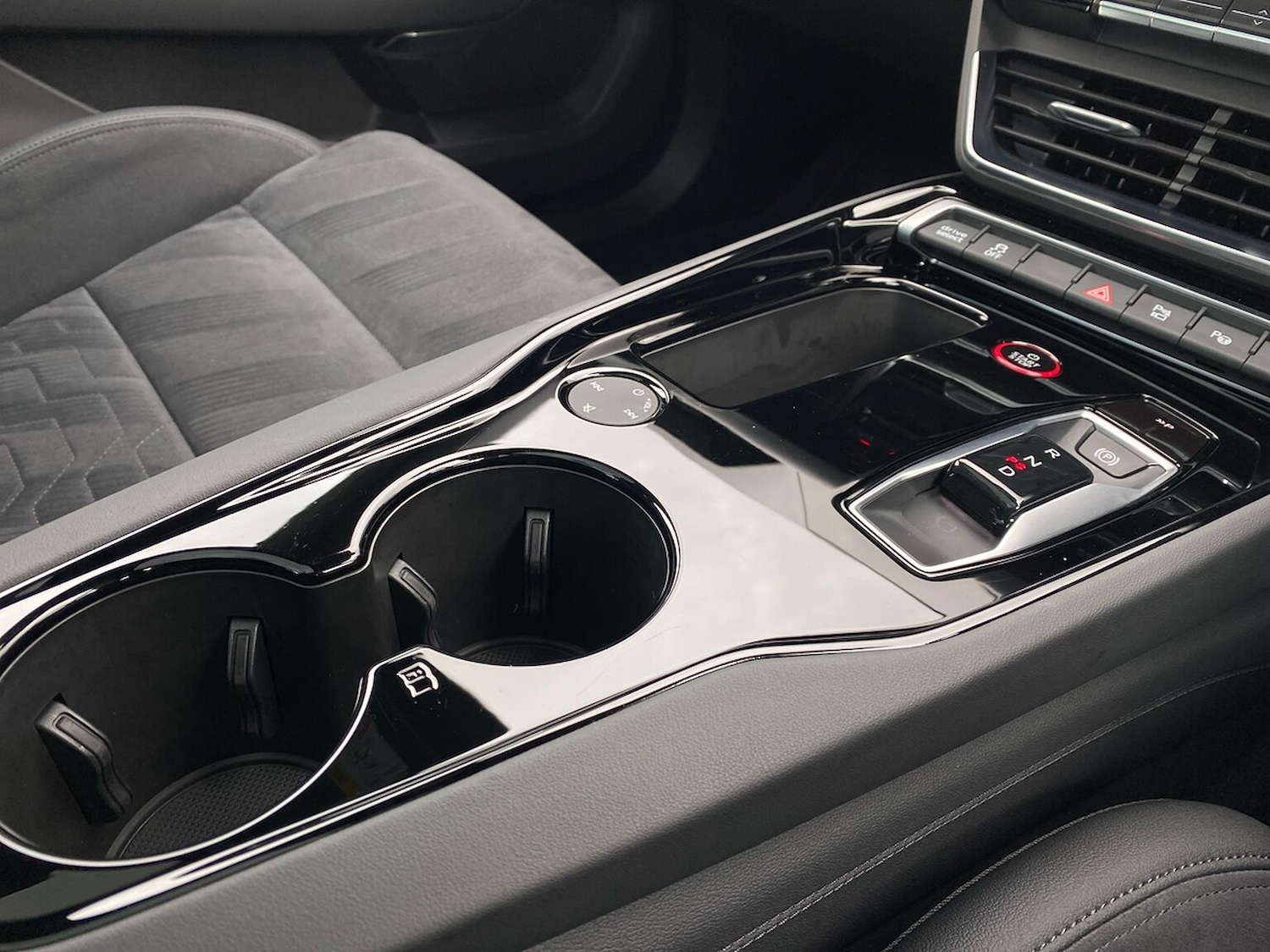 Used Audi e-tron GT 2024 for sale - 76426726: Photo 13