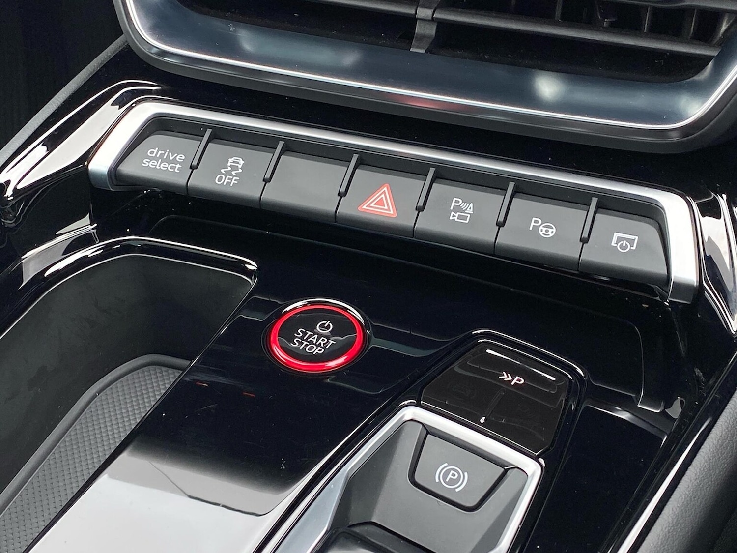 Used Audi e-tron GT 2024 for sale - 76426726: Photo 22