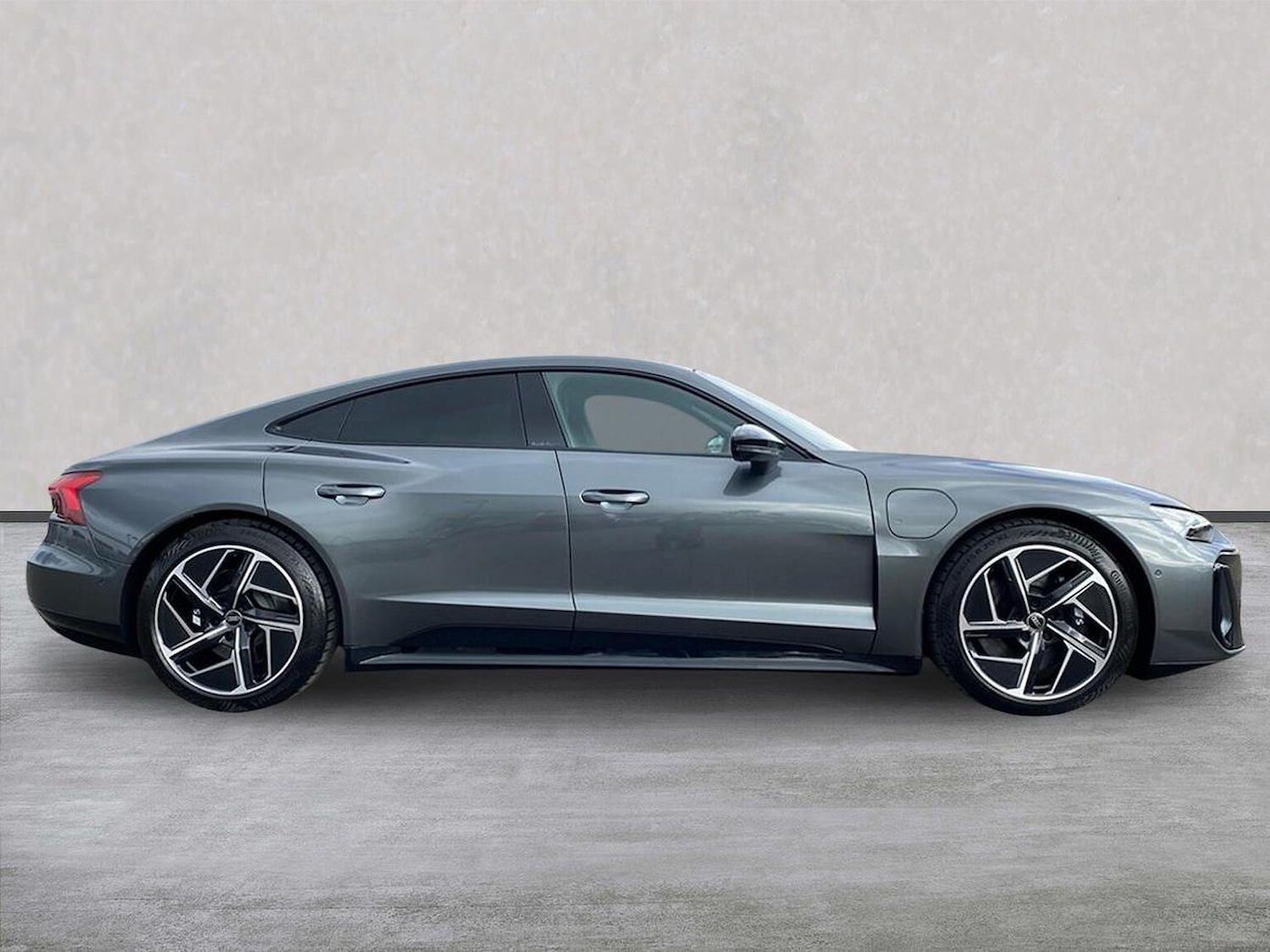 Used Audi e-tron GT 2024 for sale - 76426726: Photo 3