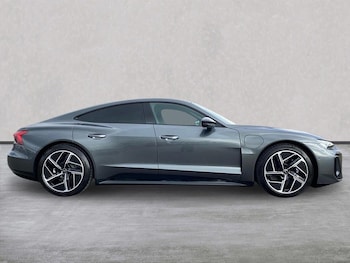 Used Audi e-tron GT 2024 for sale - 76426726: Photo