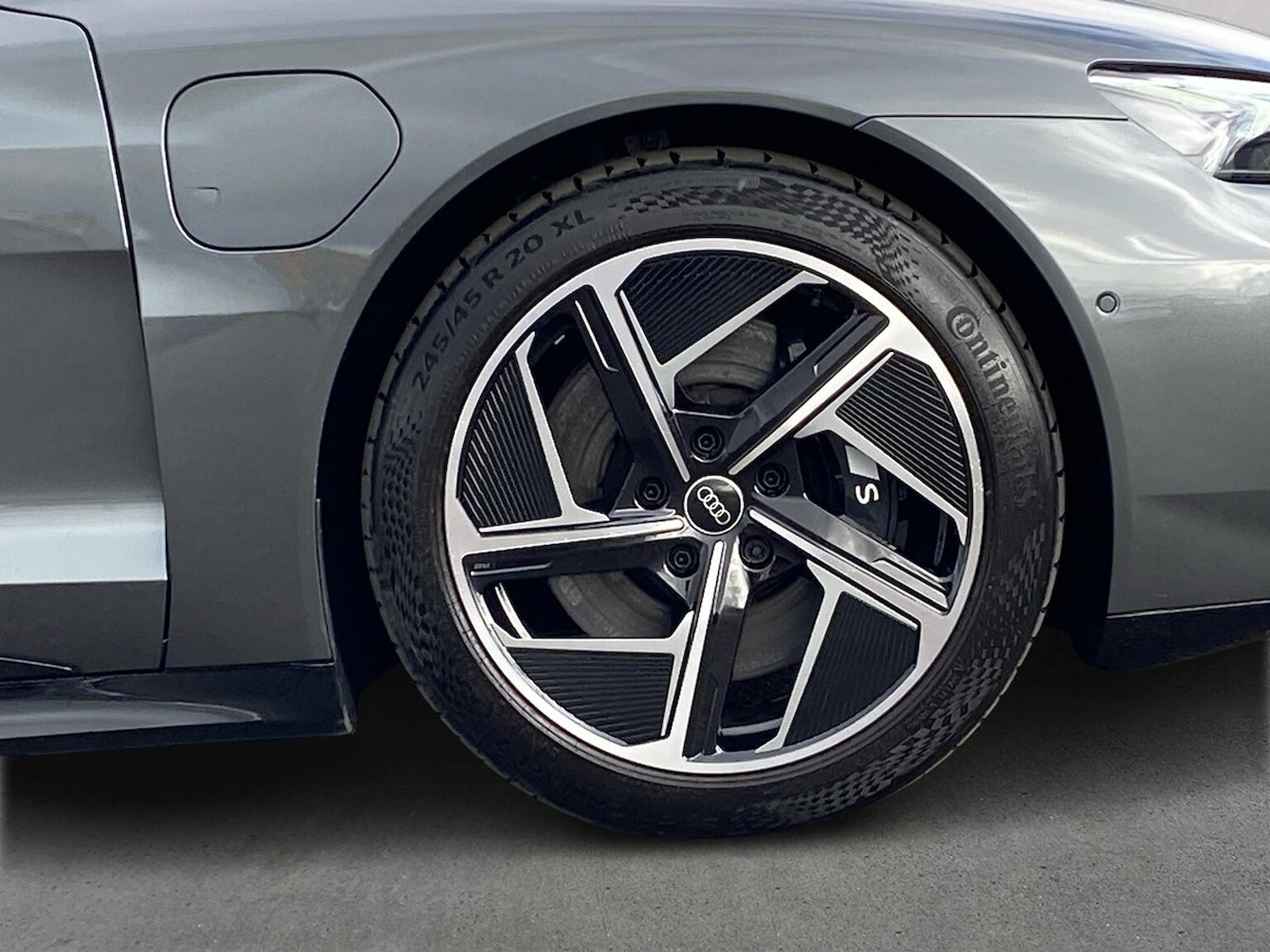 Used Audi e-tron GT 2024 for sale - 76426726: Photo 6